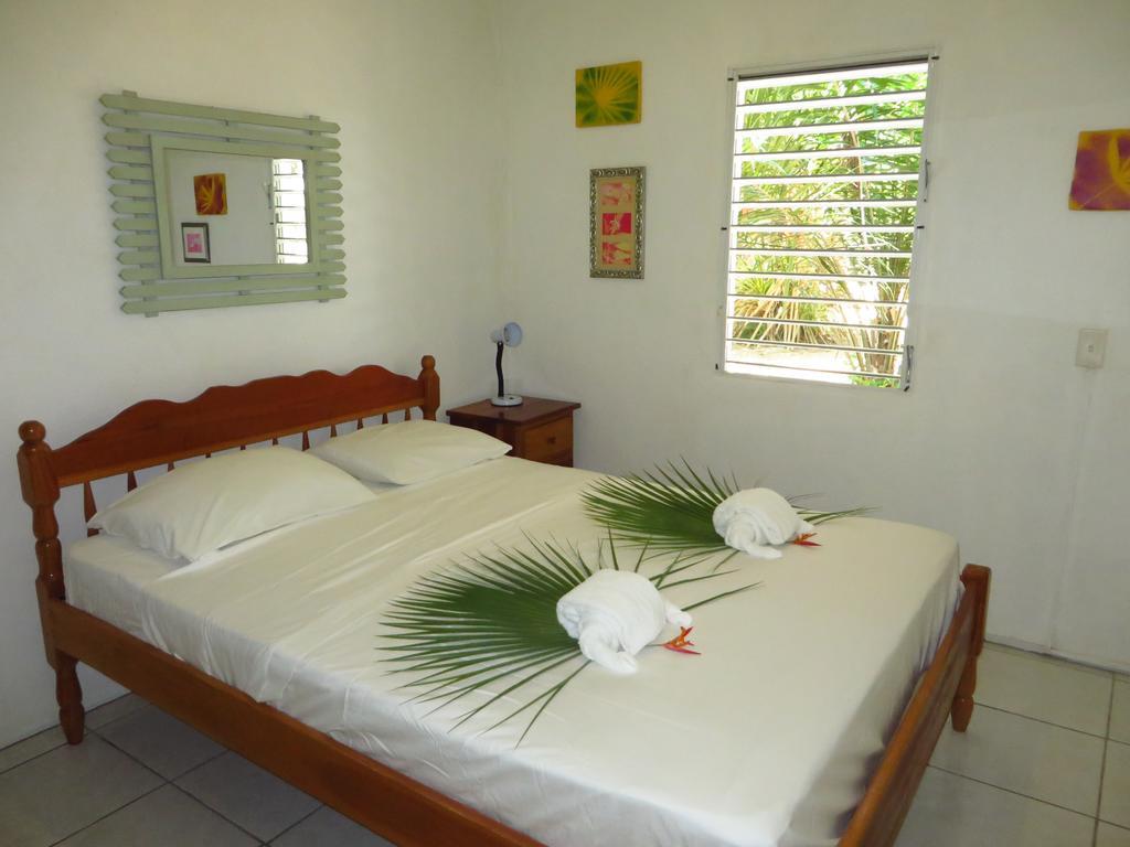 Simberts Apartments Maya Beach Eksteriør billede