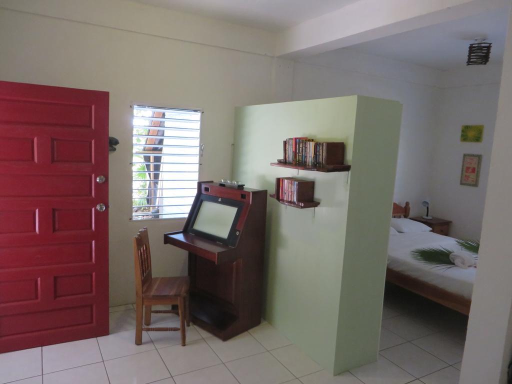 Simberts Apartments Maya Beach Eksteriør billede